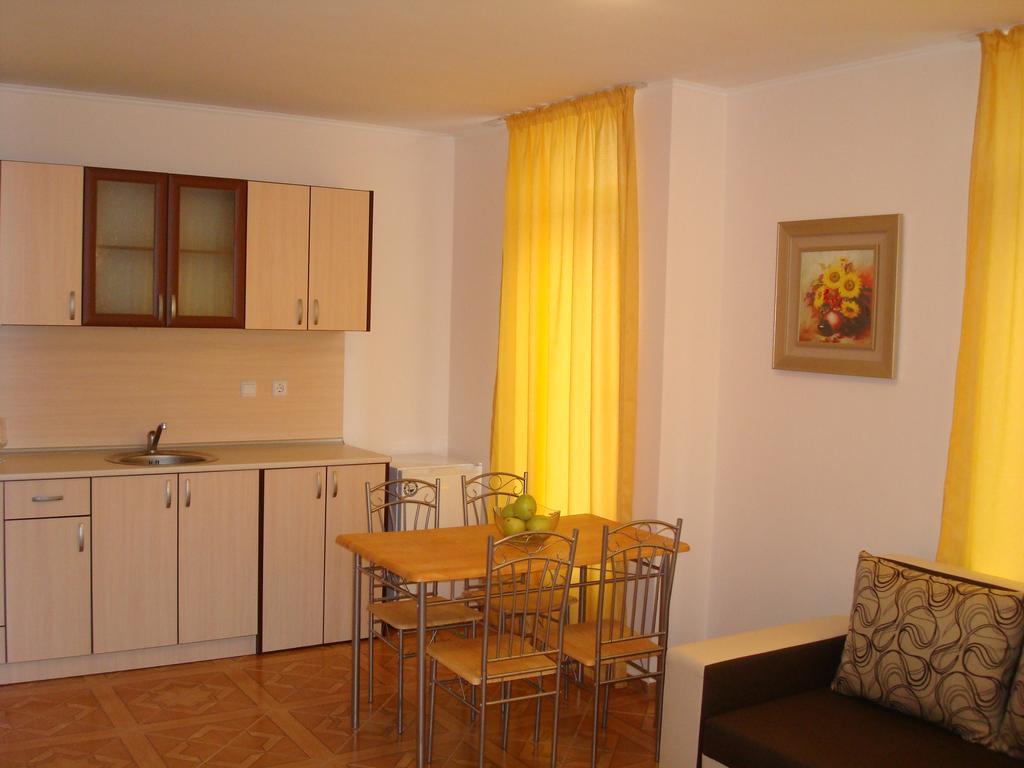 Saint Elena Apartcomplex Sunny Beach Exterior photo